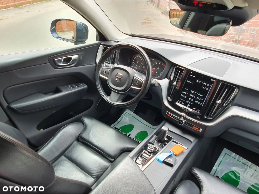 Volvo XC 60 B4 B Geartronic Momentum Pro - 10