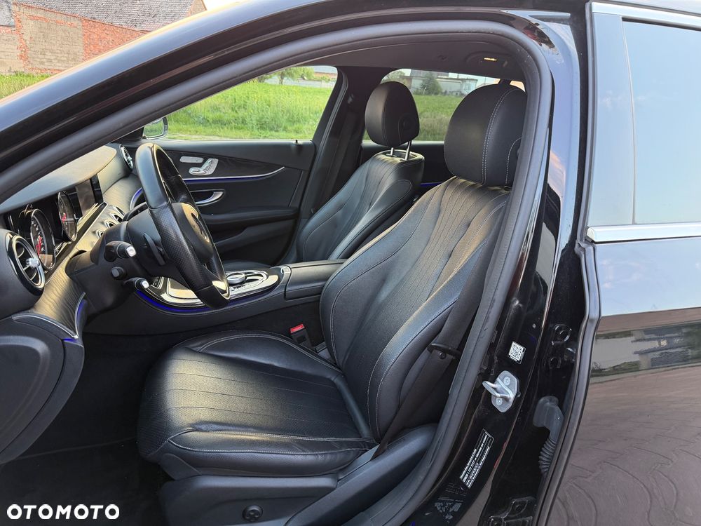 Mercedes-Benz Klasa E 200 9G-TRONIC Avantgarde - 23