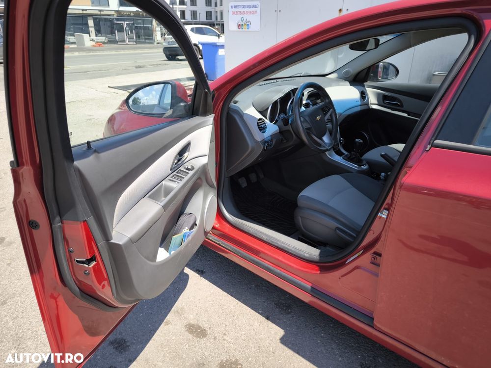 Chevrolet Cruze 1.8 Ecotec LS+ - 5