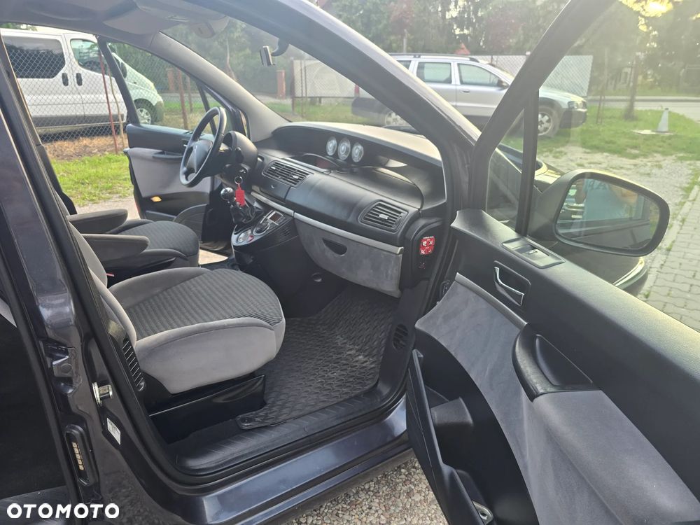 Citroën C8 2.0 HDi Attraction - 10