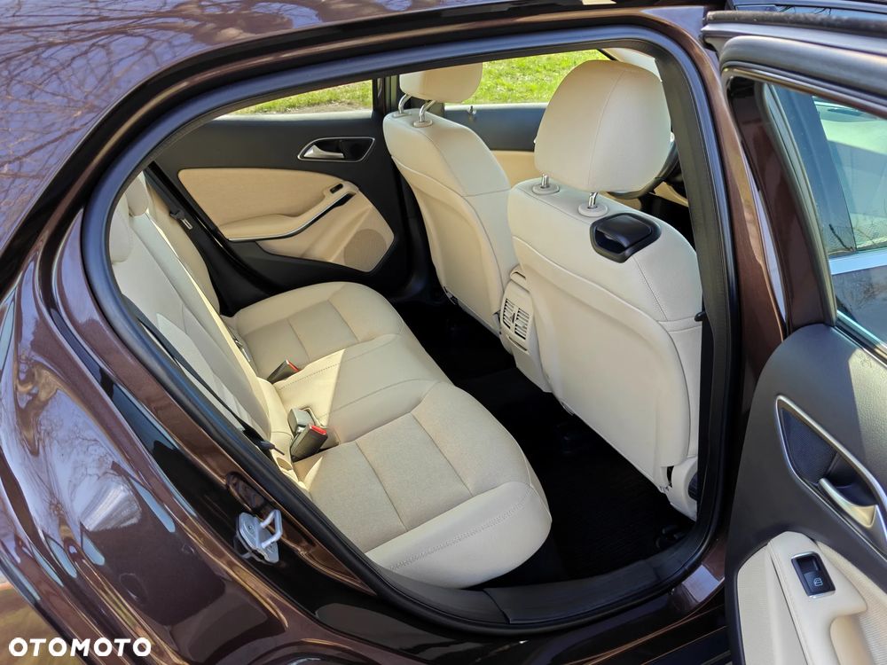 Mercedes-Benz GLA 200 (CDI) d 7G-DCT Style - 32