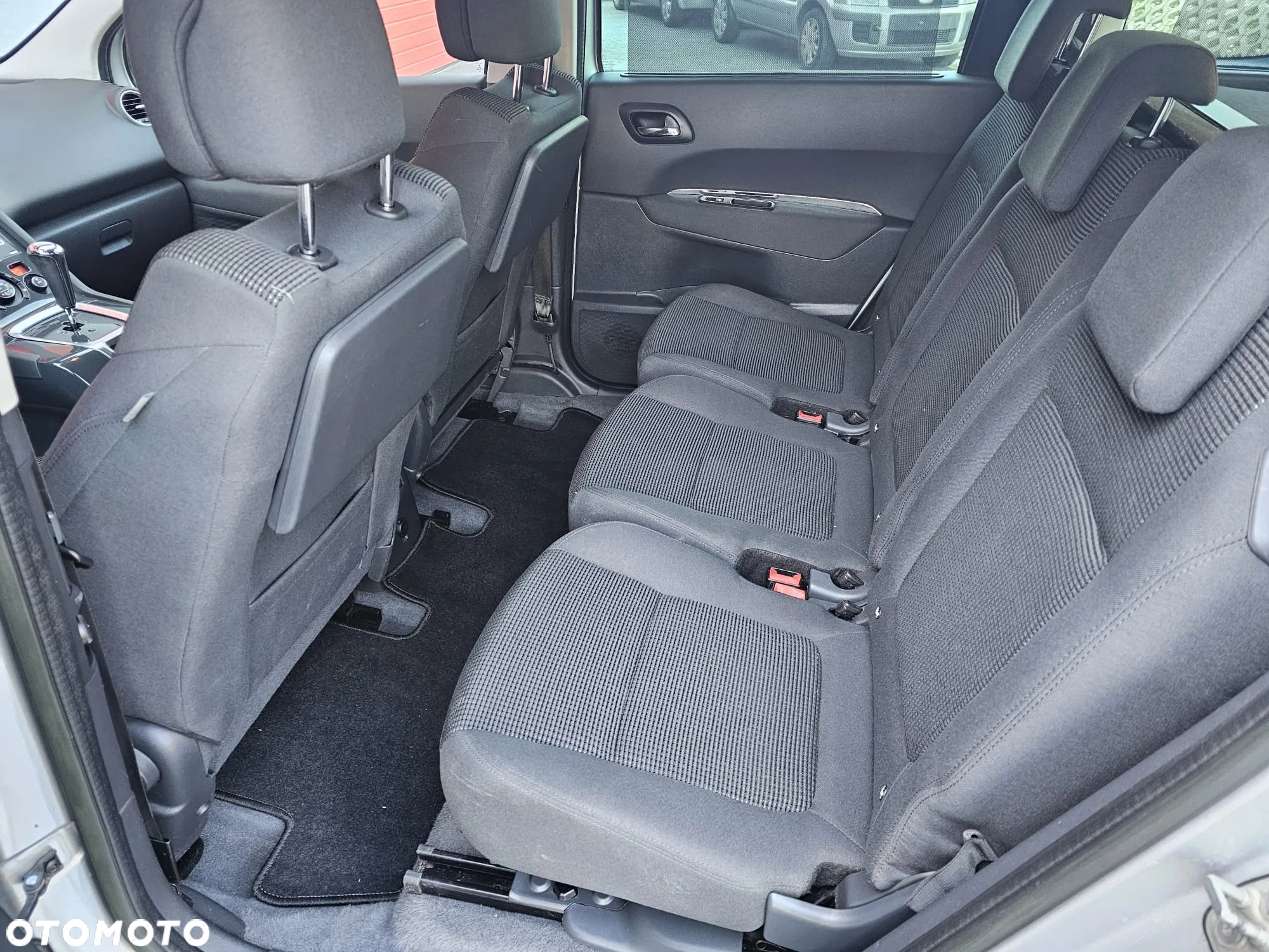 Peugeot 5008 e-HDI 115 ETG6 Stop&Start Allure - 23