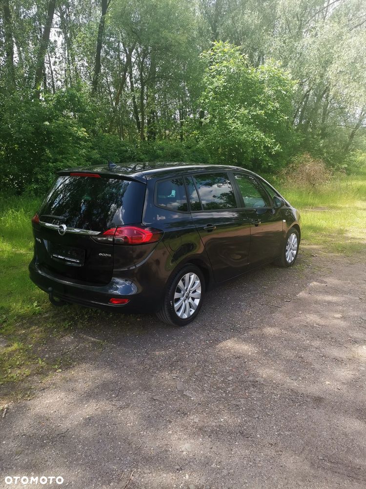 Opel Zafira - 24