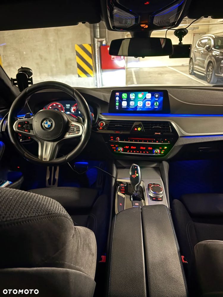 BMW Seria 5 520d xDrive MHEV M Sport sport - 7