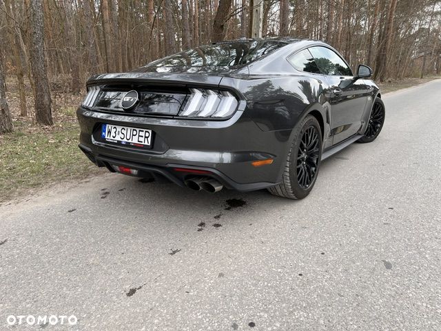 Ford Mustang - 5