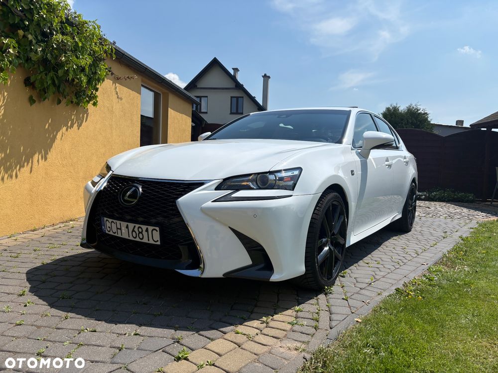 Lexus GS - 1