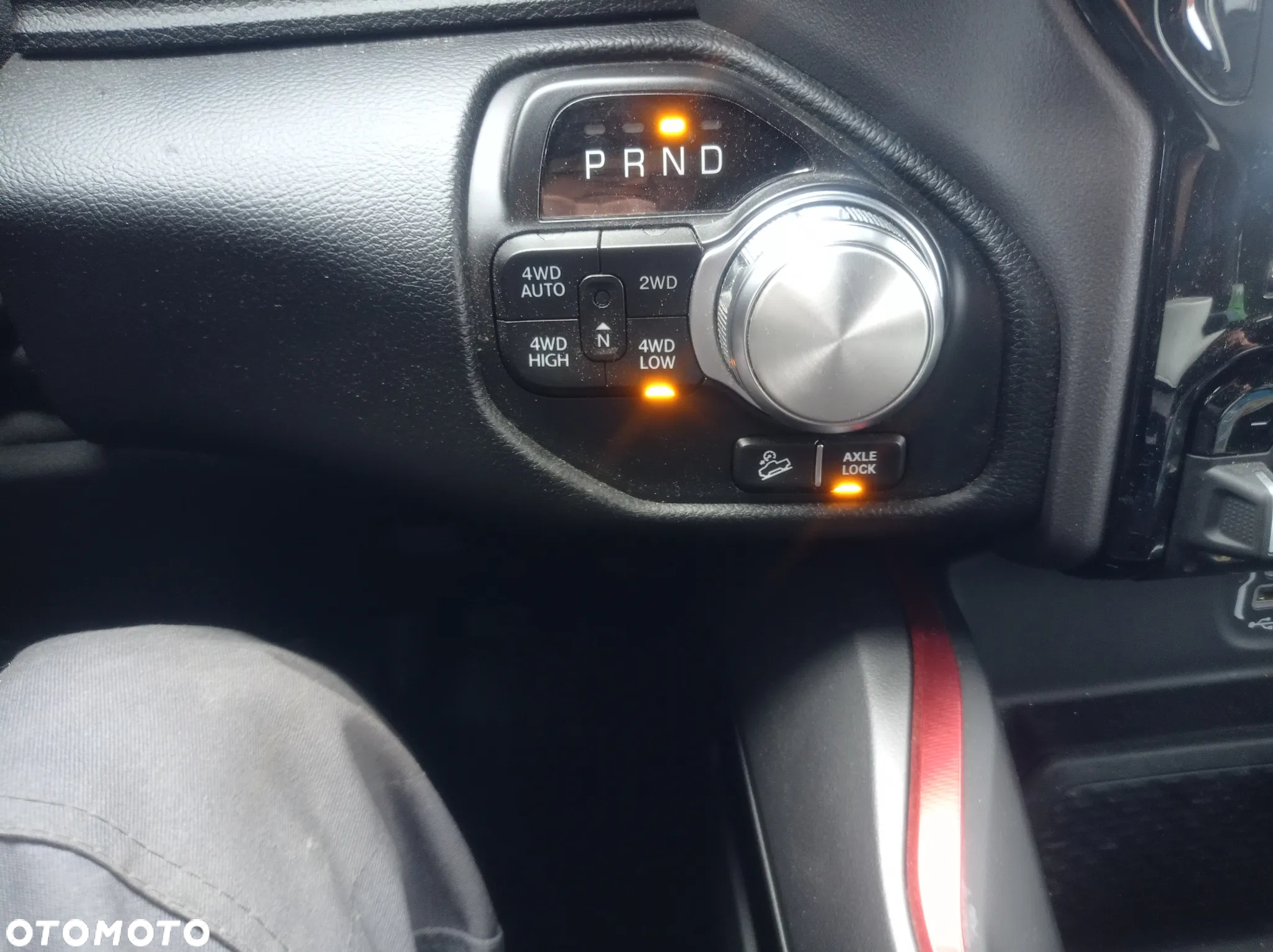 RAM 1500 Crew Cab Rebel - 38