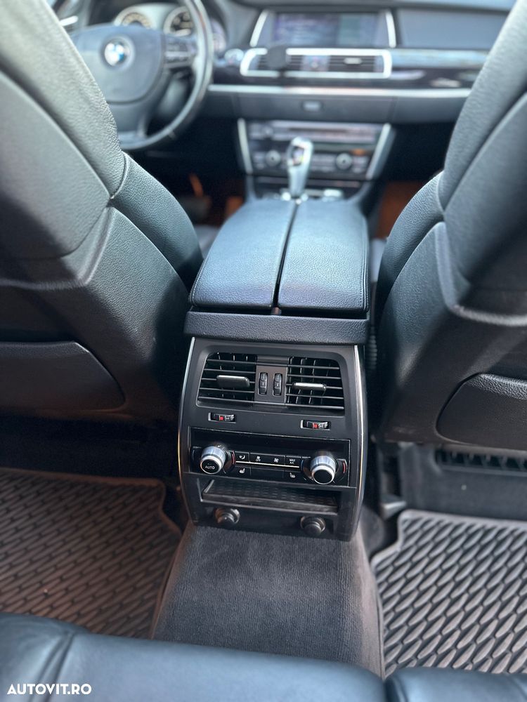 BMW Seria 5 530d xDrive - 9