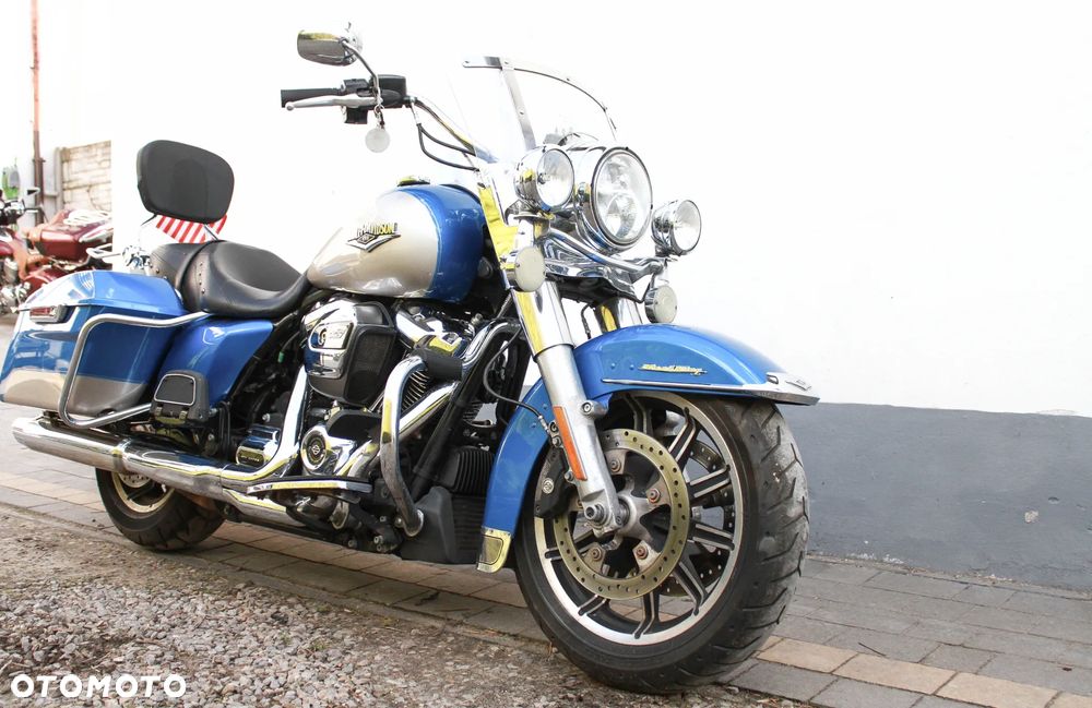 Harley-Davidson Touring Road King - 13