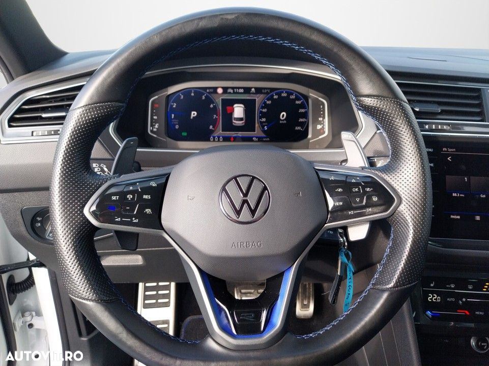 Volkswagen Tiguan - 10