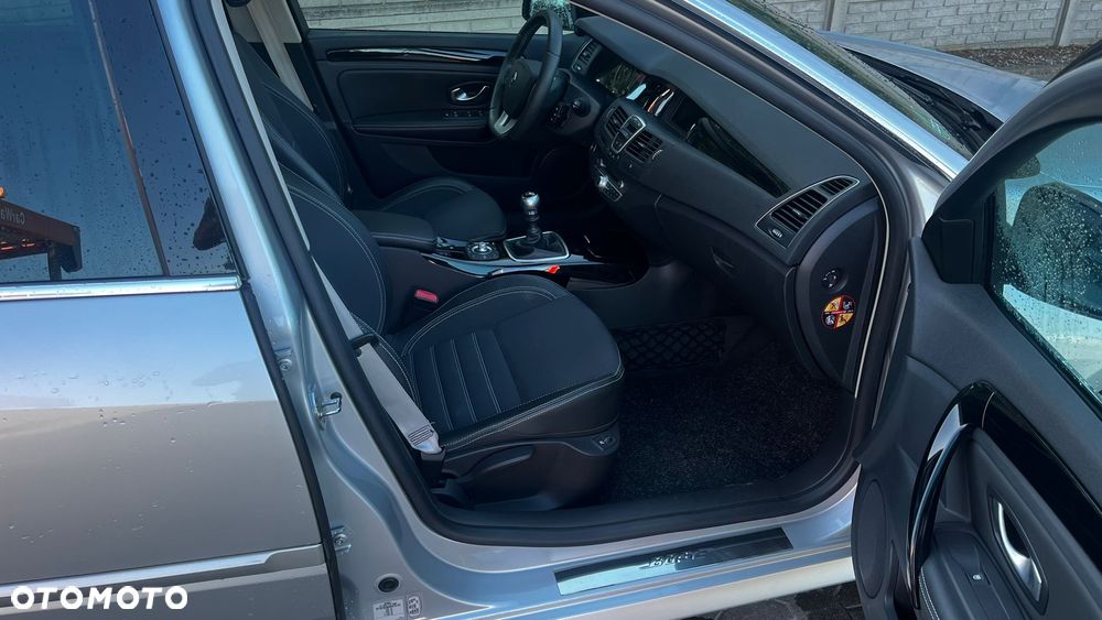Renault Laguna 2.0 dCi Bose Edition ESM - 21