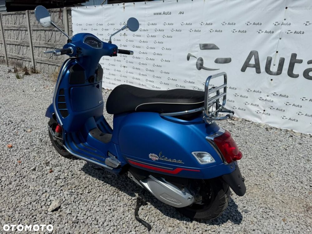 Piaggio Vespa - 4