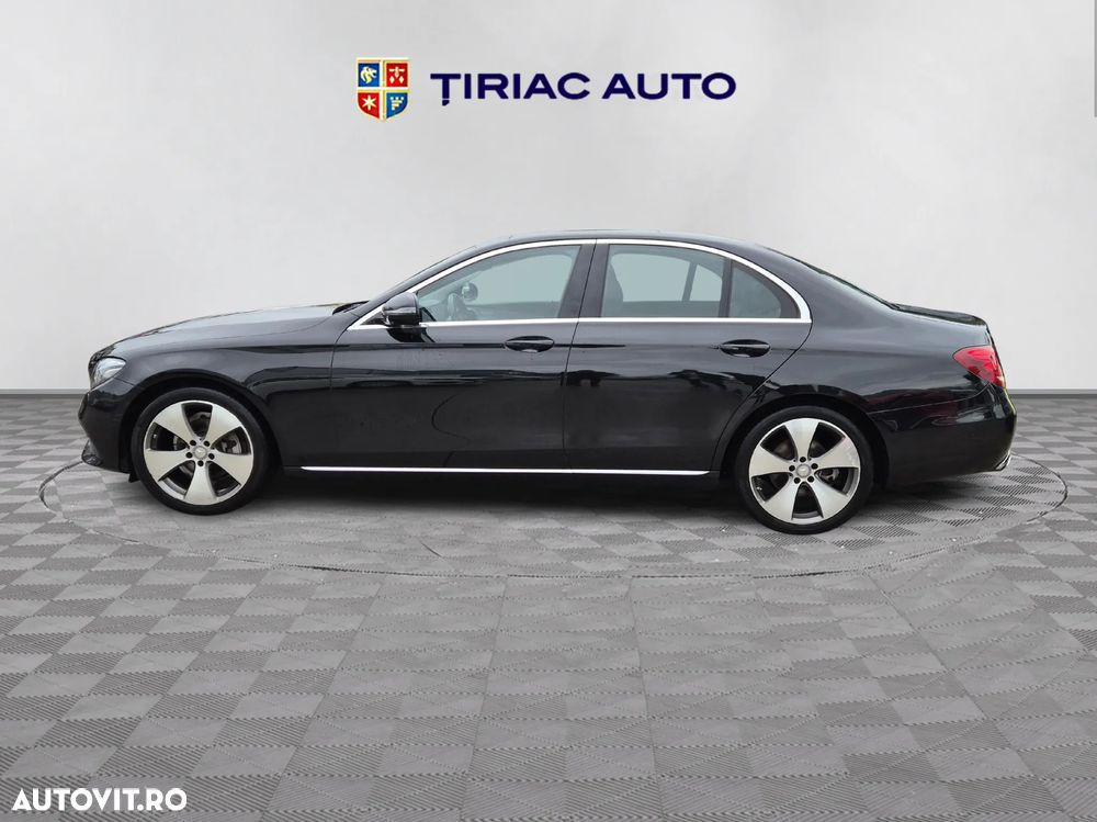 Mercedes-Benz E 220 d 4Matic 9G-TRONIC Avantgarde - 2