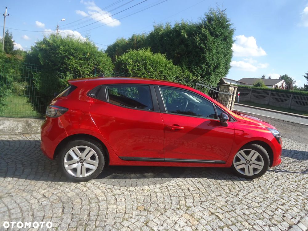 Renault Clio - 10