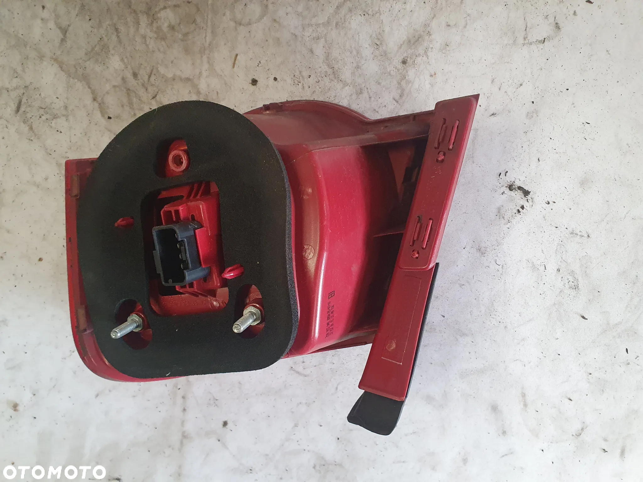 * LAMPA TYLNA PRAWA TYŁ PRAWO VOLKSWAGEN PASSAT B6 LED SEDAN - 7