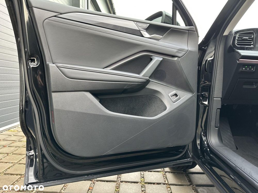 Volkswagen Tiguan - 10