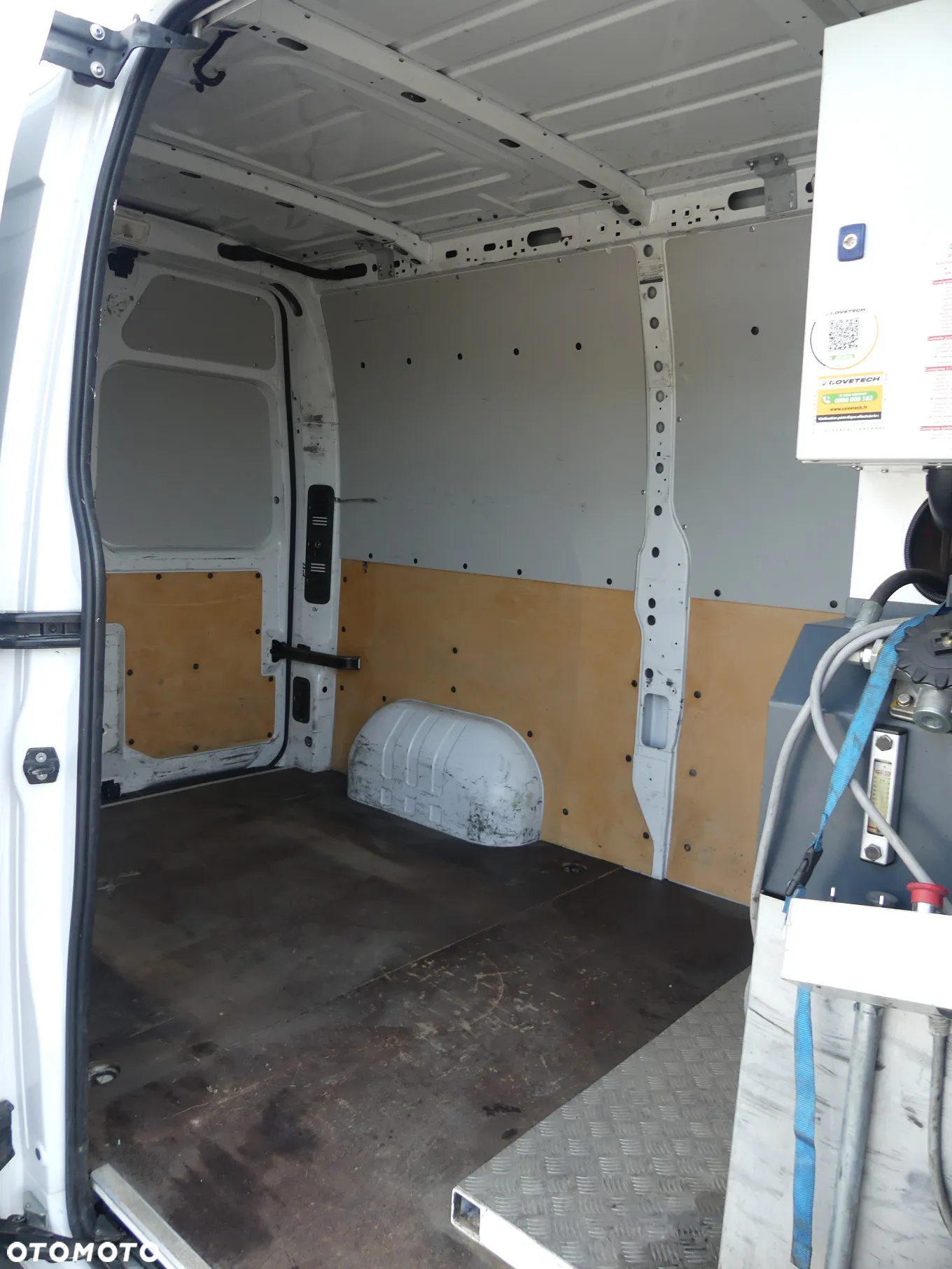 Renault MASTER / PODNOŚNIK KOSZOWY / ZWYŻKA 12M / - 18