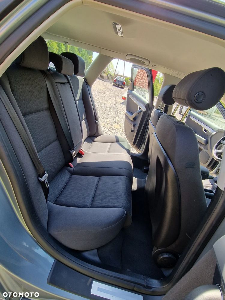 Audi A4 Avant 2.0 TDI DPF - 16