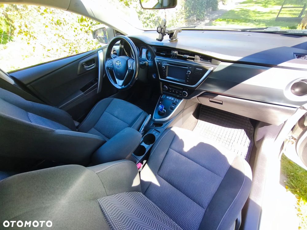 Toyota Auris - 25