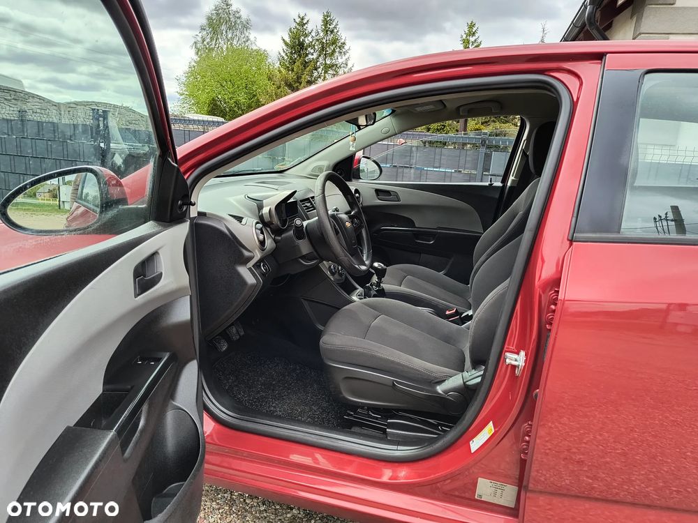 Chevrolet Aveo 1.2 LT - 11