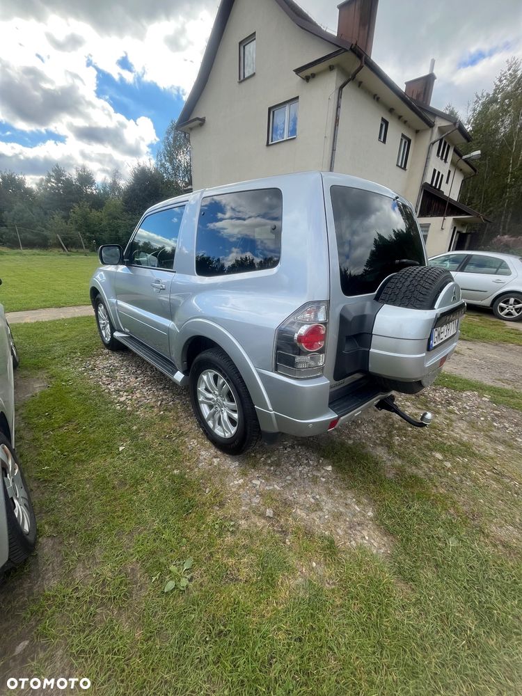 Mitsubishi Pajero 3.2 DI-D Automatik Intense - 5