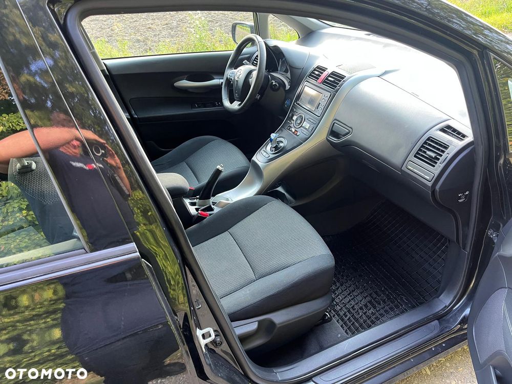 Toyota Auris 1.8 HSD Prestige NAVI - 9