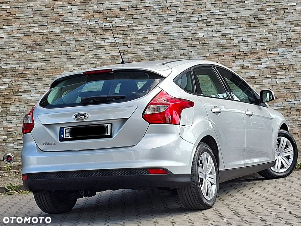 Ford Focus 1.6 TI-VCT Champions Edition - 9