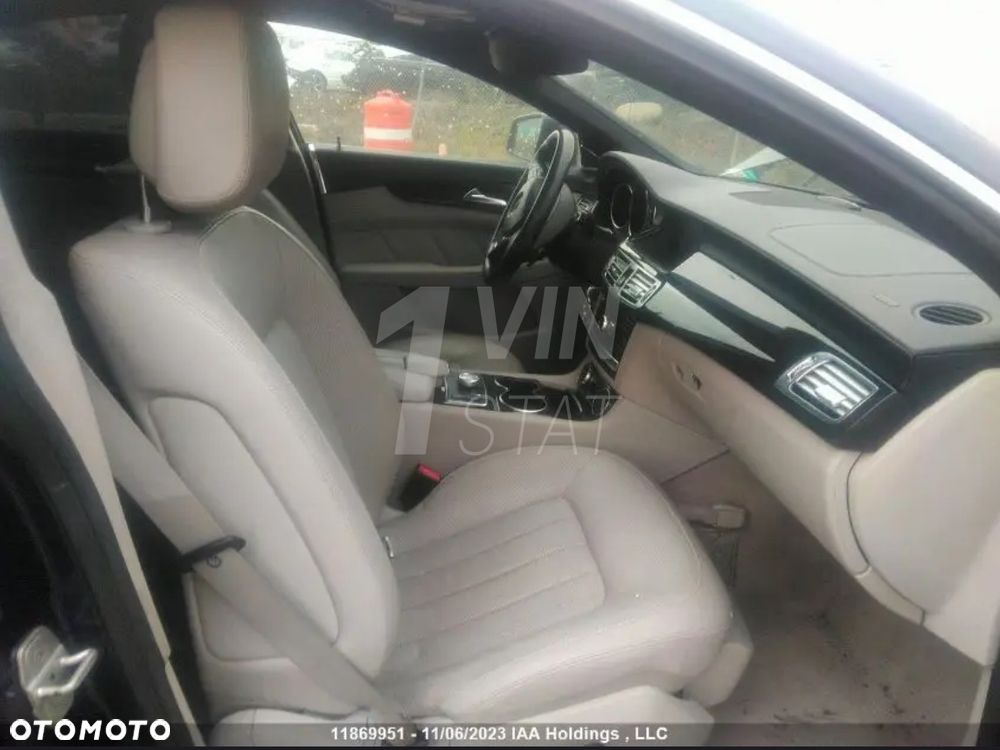Mercedes-Benz CLS - 30