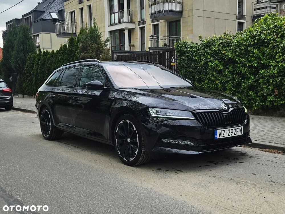 Skoda Superb 2.0 TDI SCR 4x4 Sportline DSG - 4