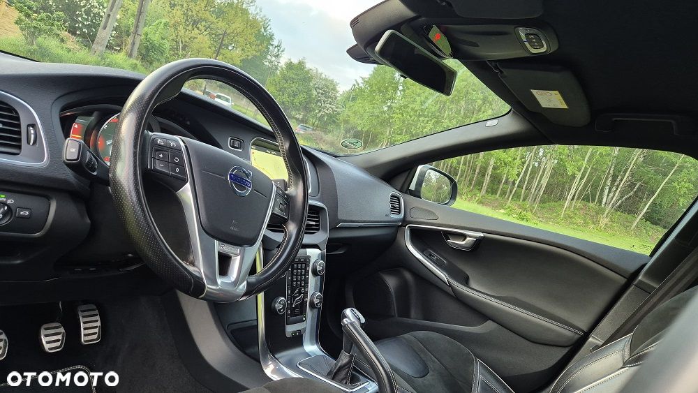 Volvo V40 D2 RDesign - 11