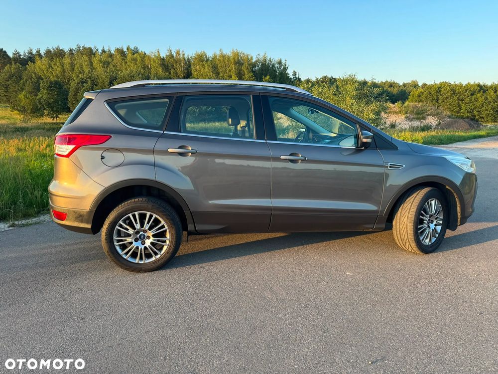 Ford Kuga 2.0 TDCi 4x4 Titanium - 27