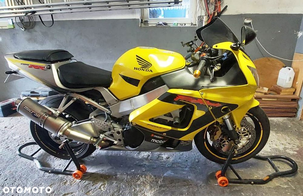 Honda CBR - 1