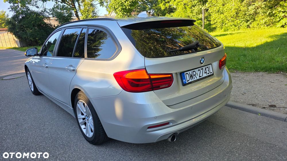 BMW Seria 3 318i GPF Sport Line Shadow - 3
