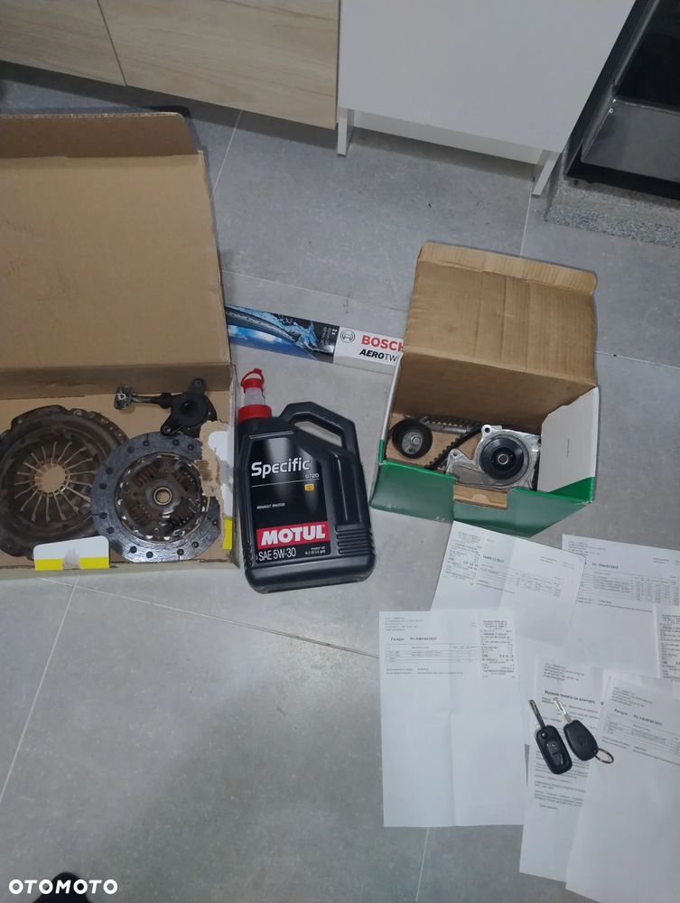 Renault Clio 1.5 dCi Authentique - 10