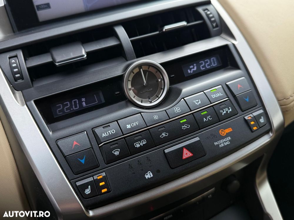 Lexus Seria NX ver-300h - 22