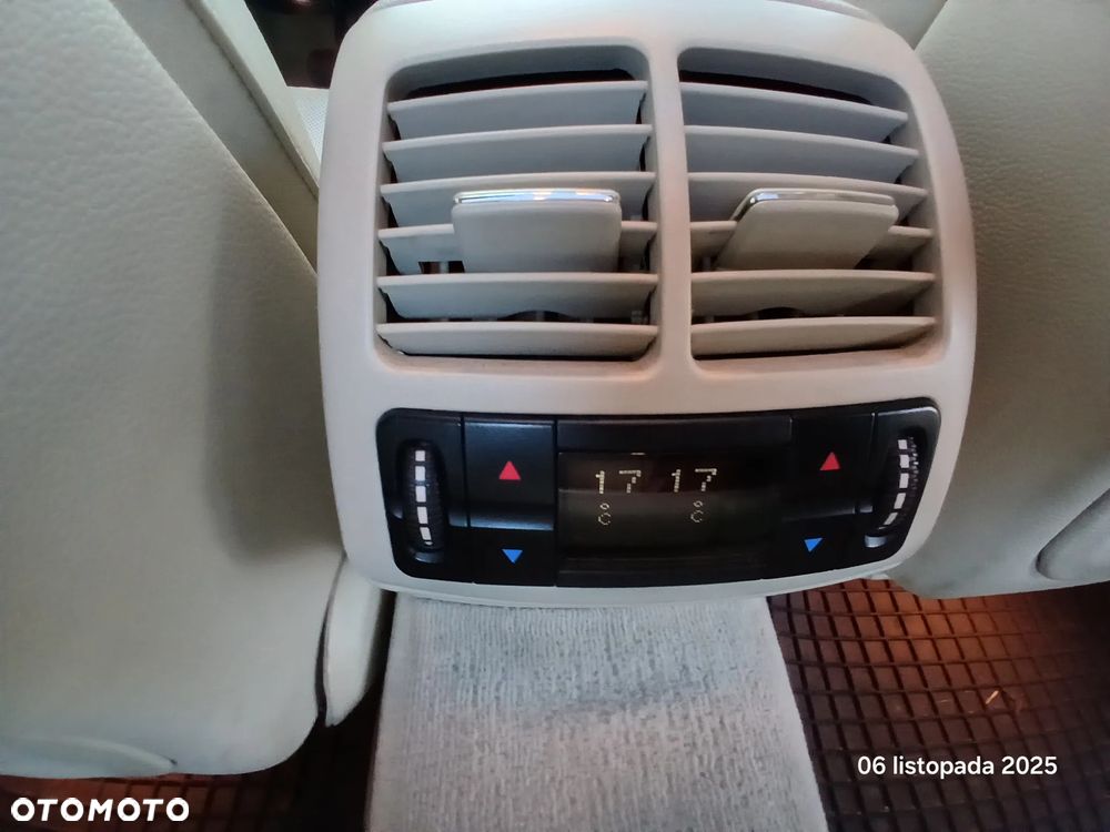 Mercedes-Benz Klasa E 500 Avantgarde - 26