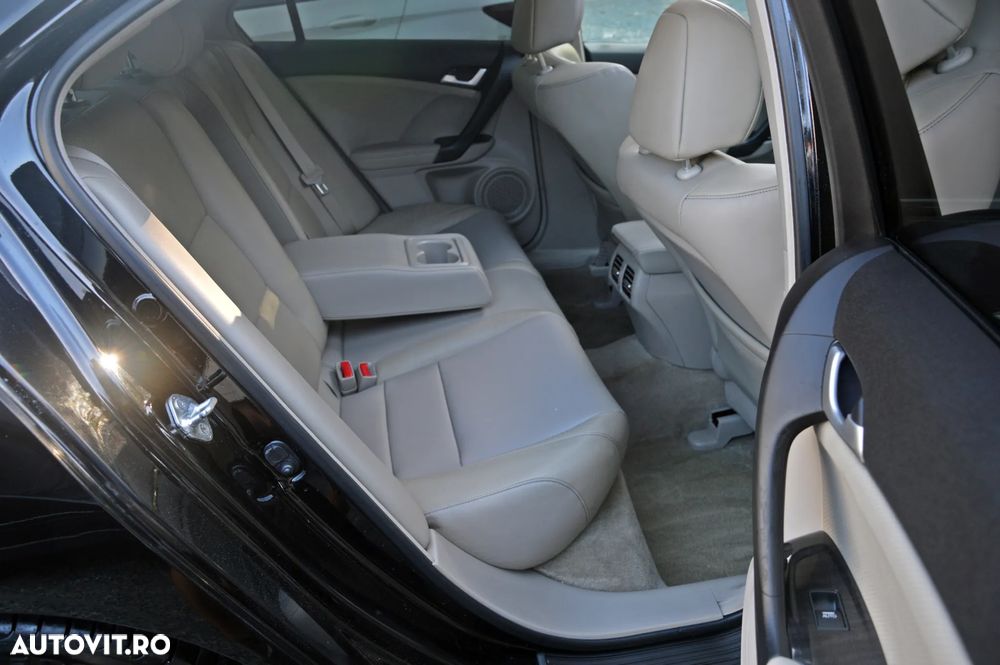 Honda Accord 2.2 i-DTEC AT Executive Navi - 7