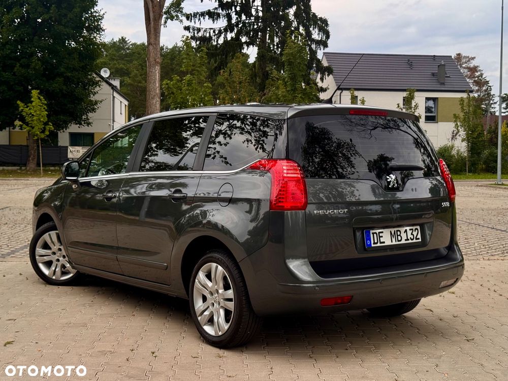 Peugeot 5008 HDI FAP 115 Family - 24