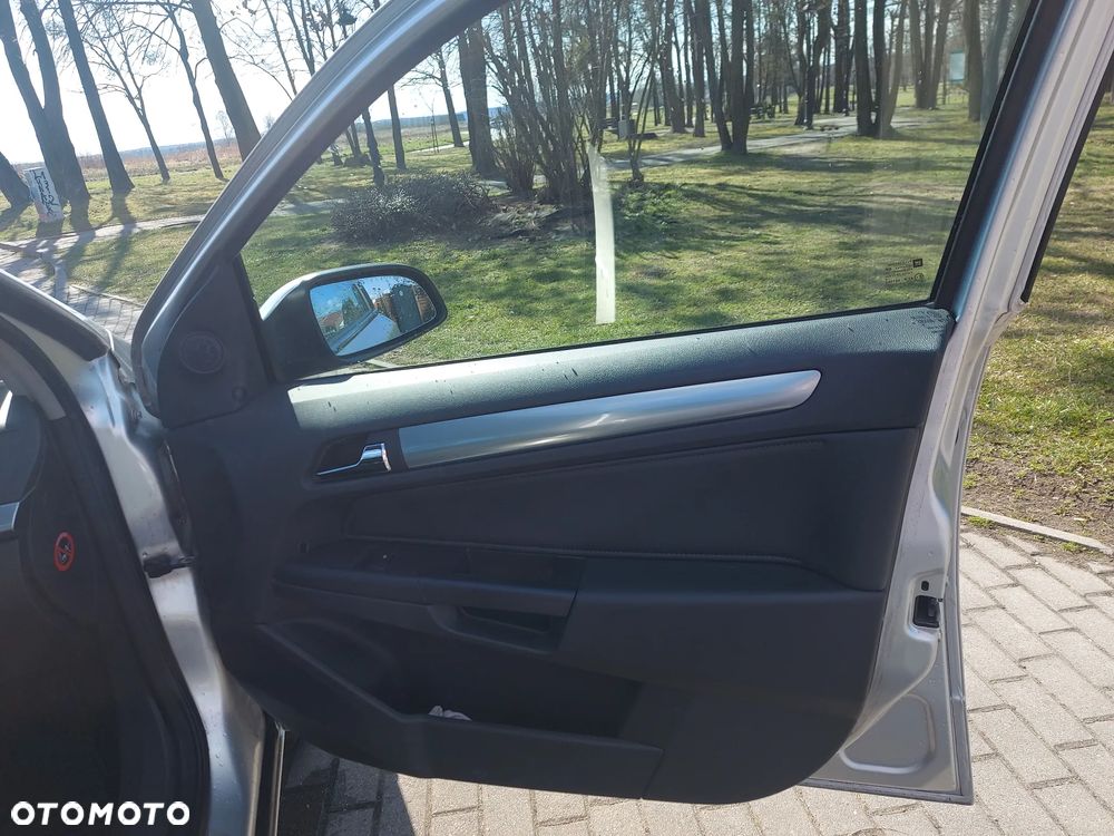 Opel Astra 1.3 CDTI Cosmo - 18