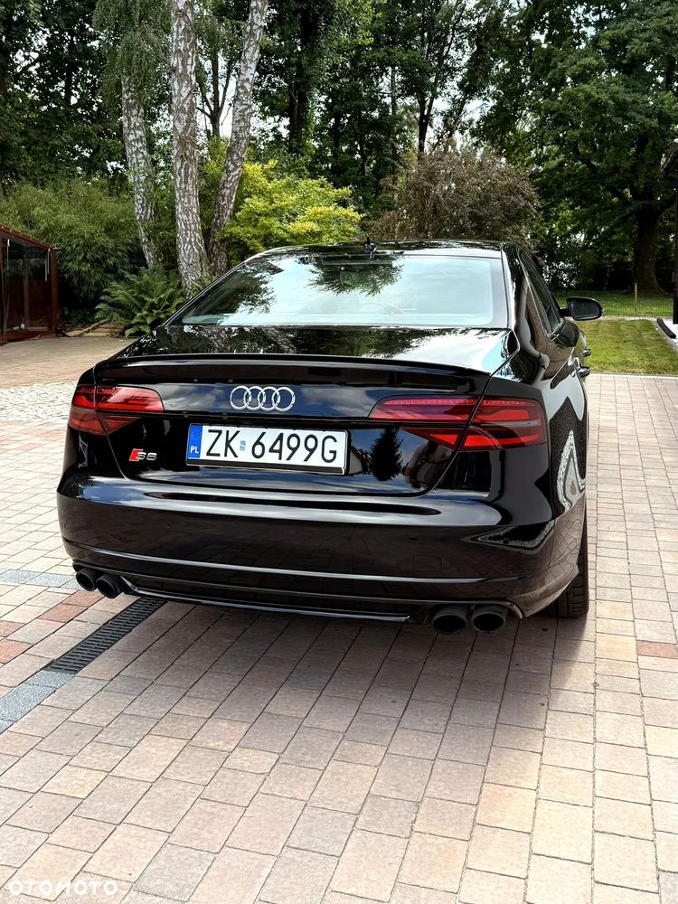 Audi S8 Plus 4.0 TFSI Quattro - 11