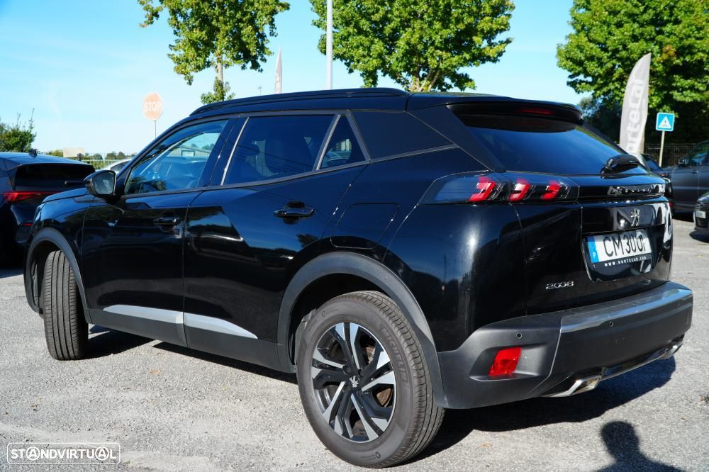 Peugeot 2008 1.2 PureTech Allure Pack - 4