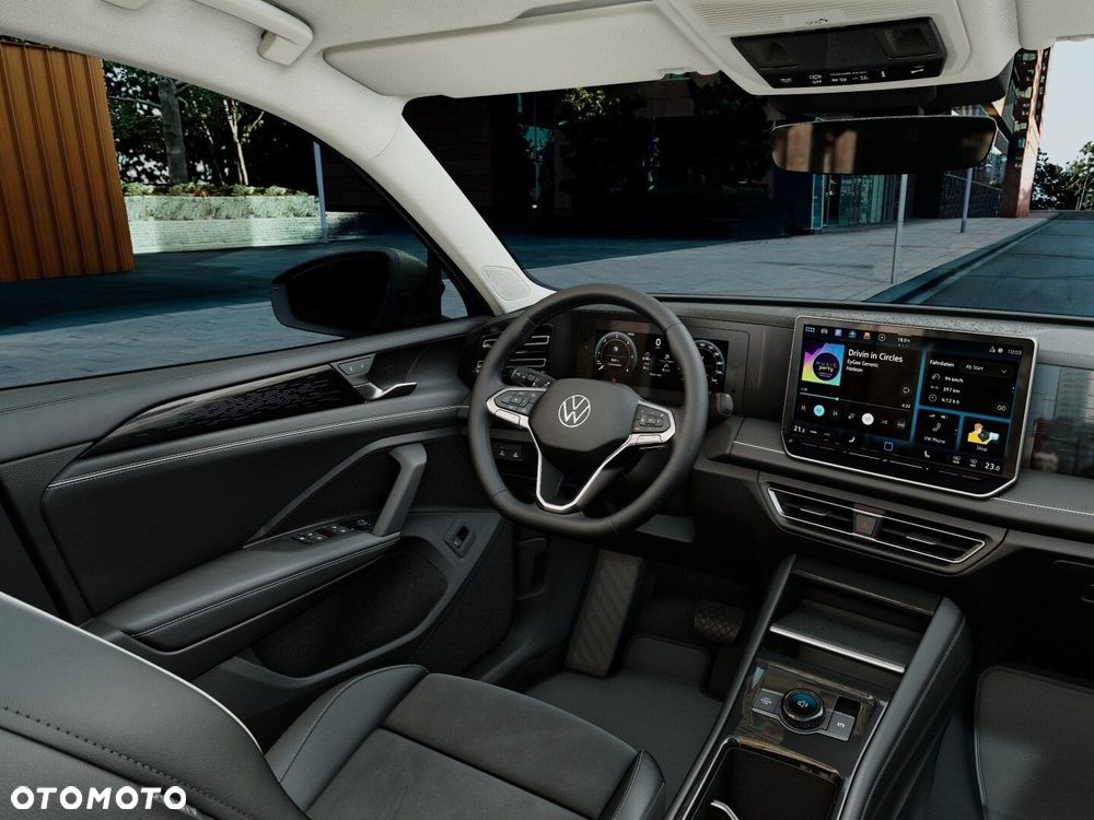 Volkswagen Tiguan - 9