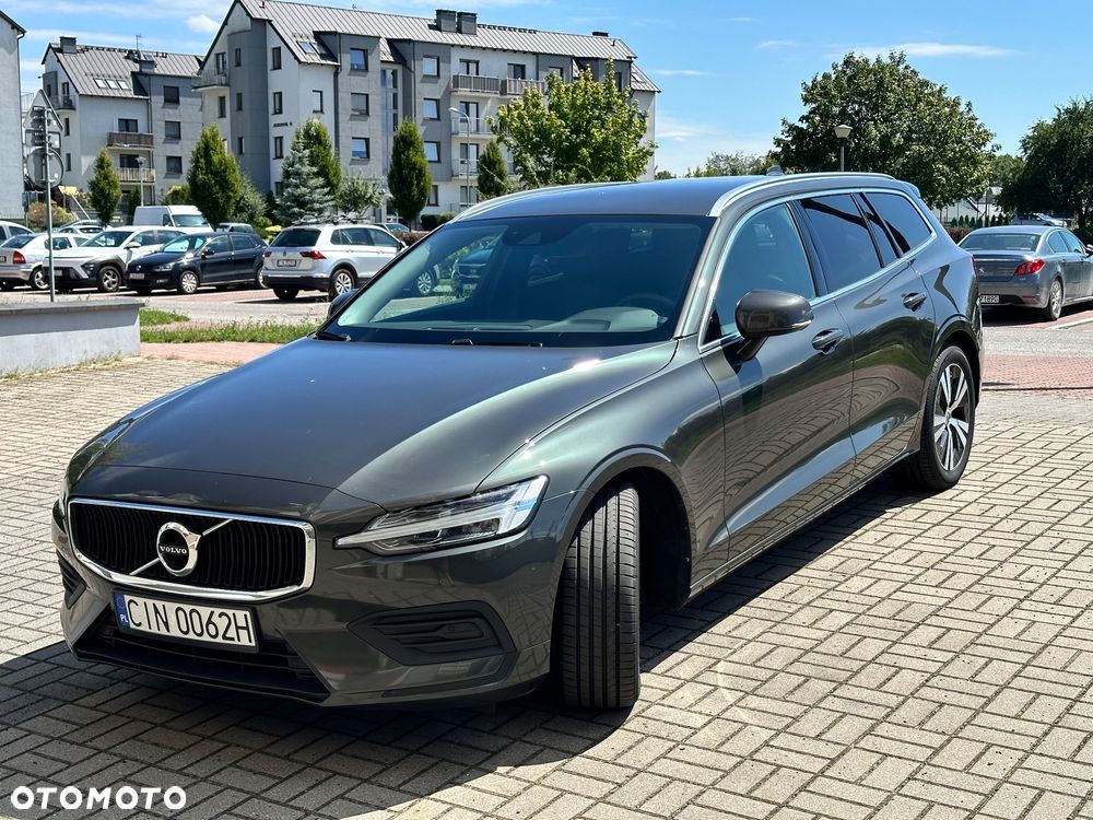 Volvo V60 D4 Geartronic Momentum Pro - 1