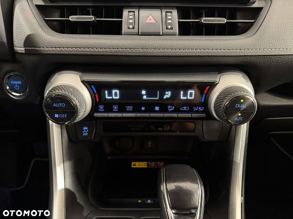 Toyota RAV4 - 23