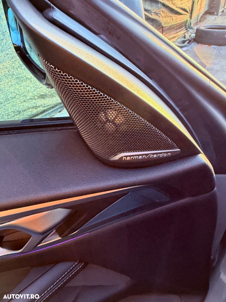 BMW M4 M440i AT MHEV - 11