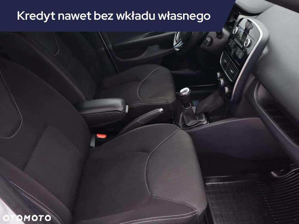 Renault Clio - 11