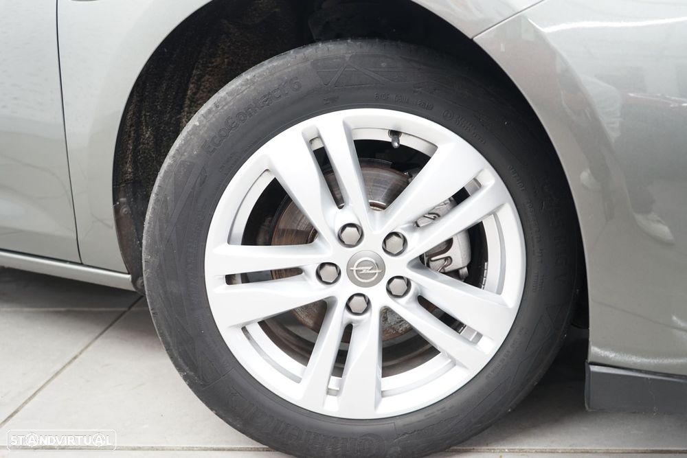 Opel Astra 1.2 T Business Edition S/S - 10