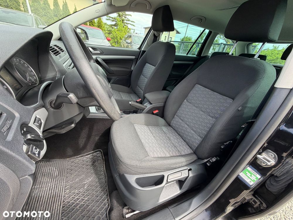 Skoda Octavia 1.6 Elegance - 34