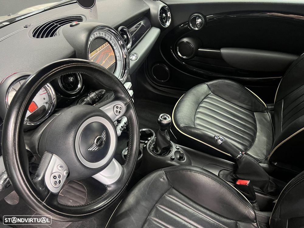 MINI 3 Portas Cooper D - 9