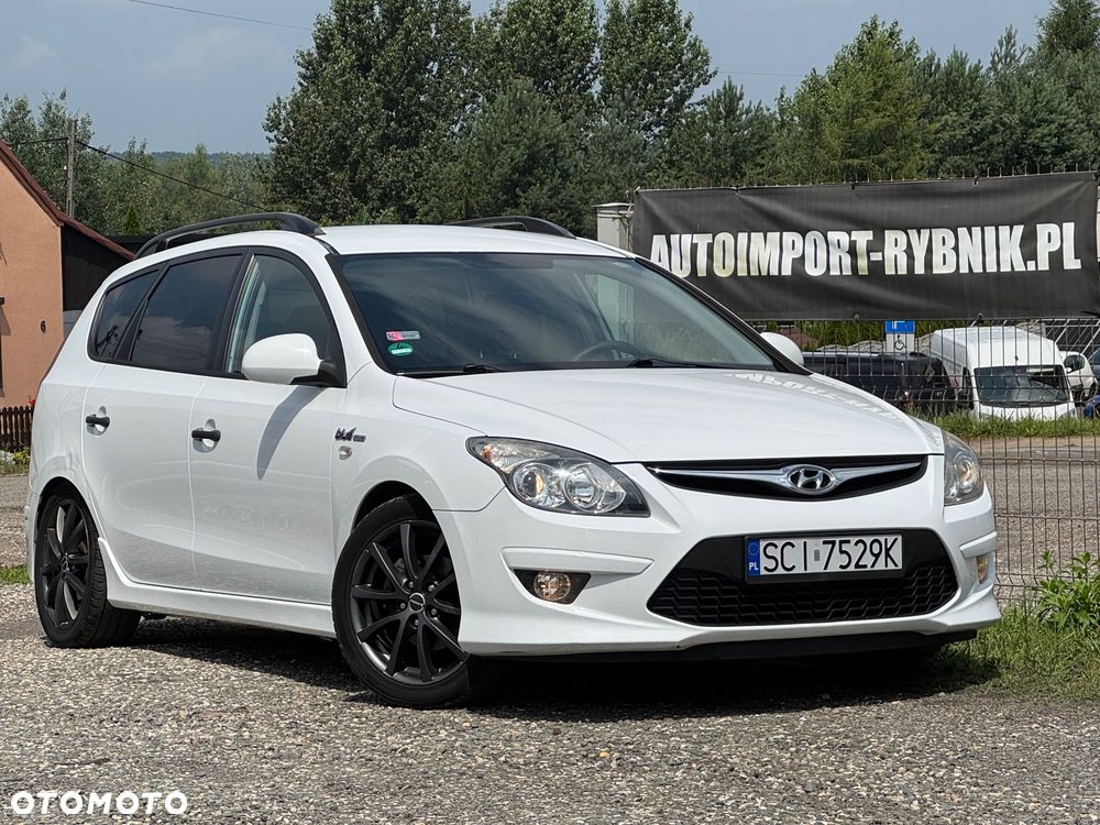 Hyundai i30 i30cw 1.6 CRDi blue Classic - 1